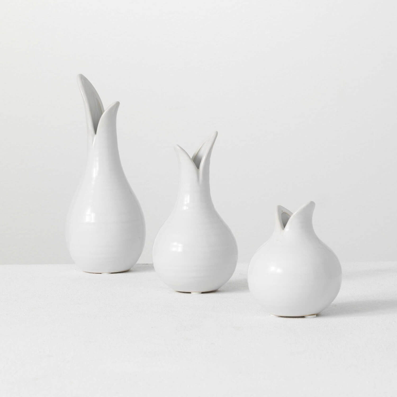 WHITE TULIP BUD VASE SET OF 3