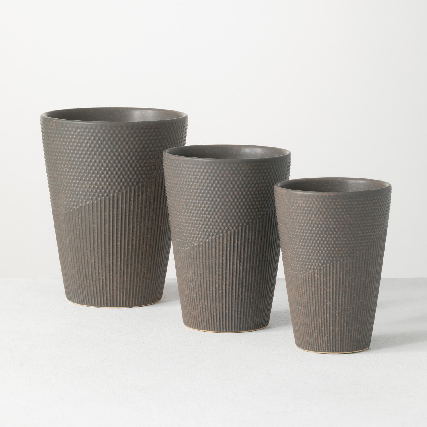 TEXTURED PLANTER SET OF 3