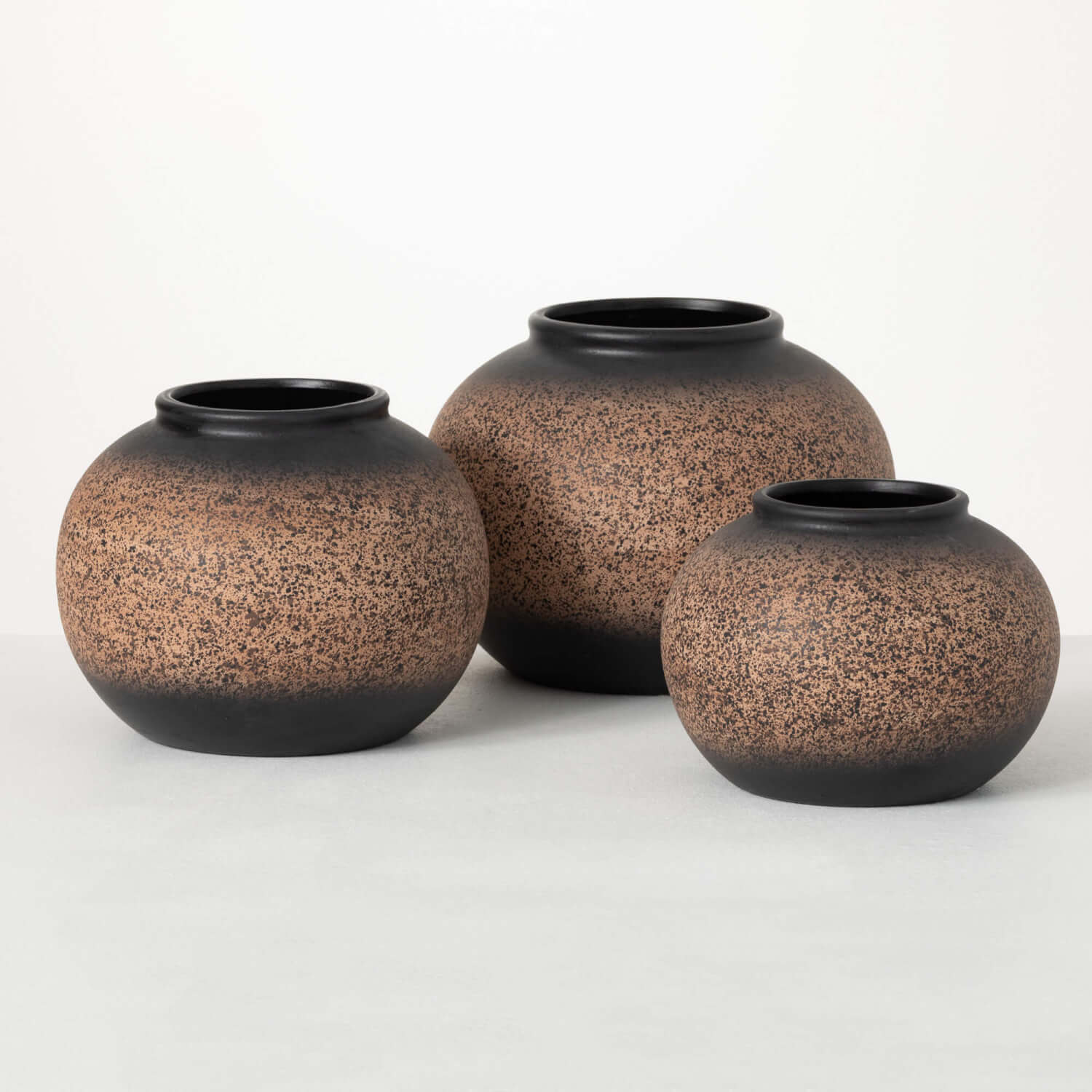 SPECKLED COCOA BROWN BALL VASE