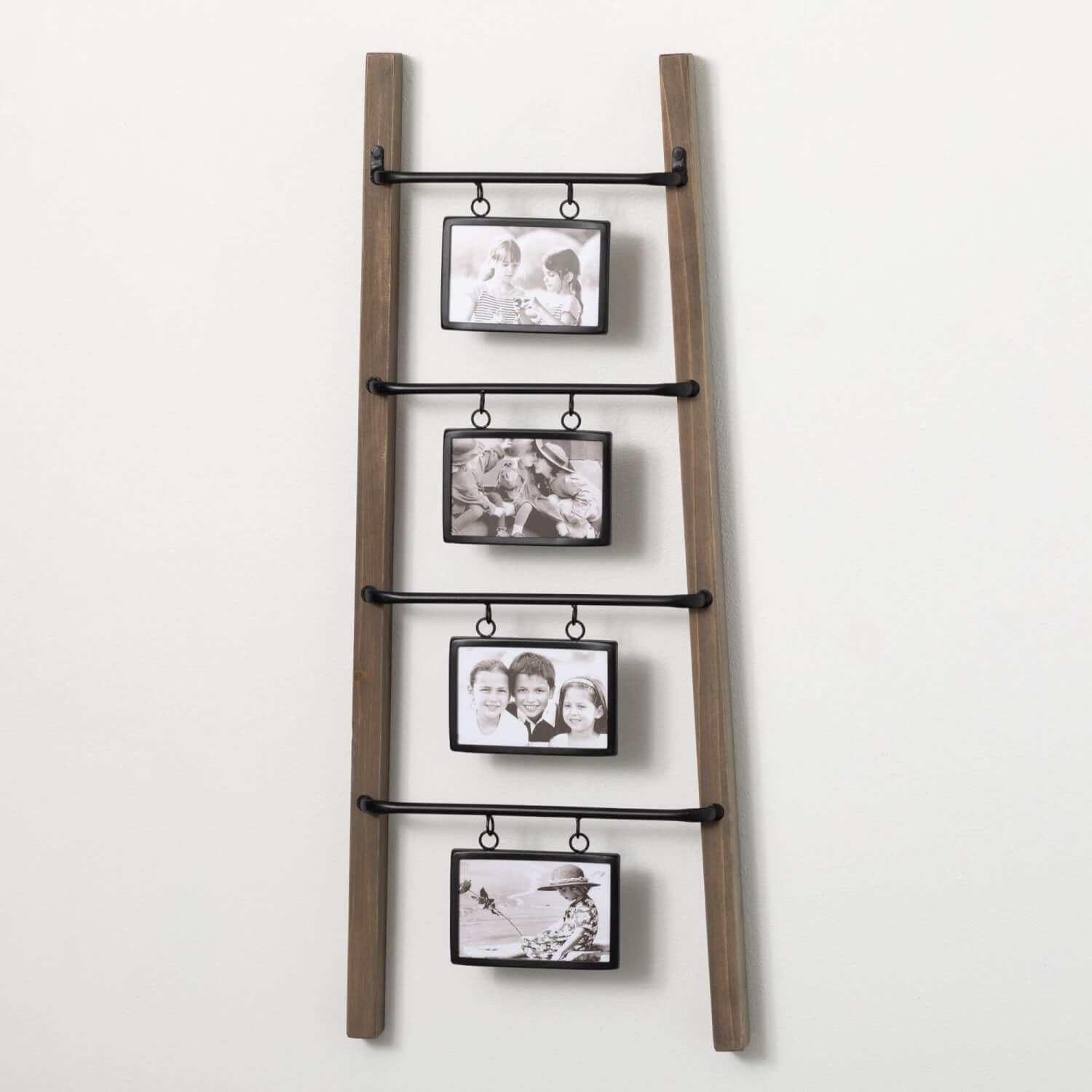 LEANING LADDER PHOTO FRAME