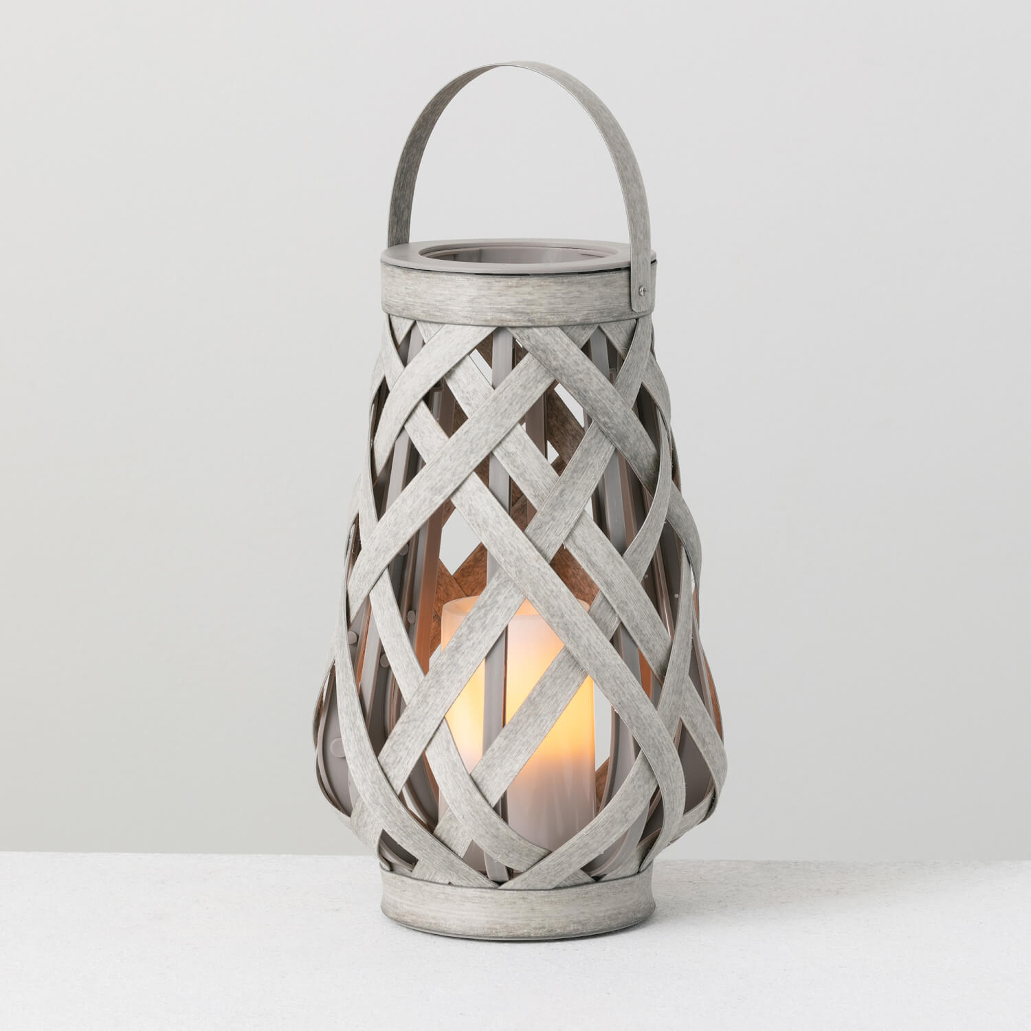 BASKET LANTERN WITH PILLAR