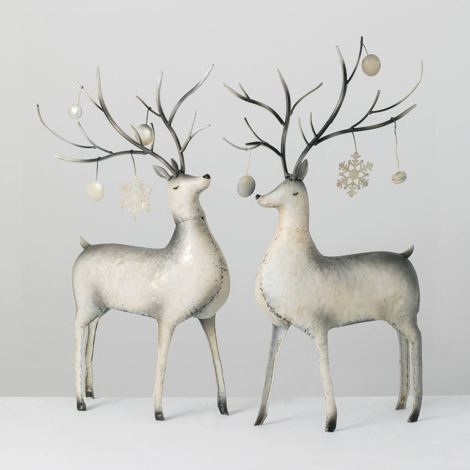 DECORATIVE IRON REINDEER SET