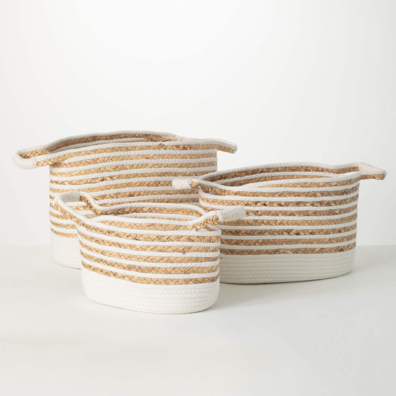 HANDLED NATURAL WOVEN BASKET