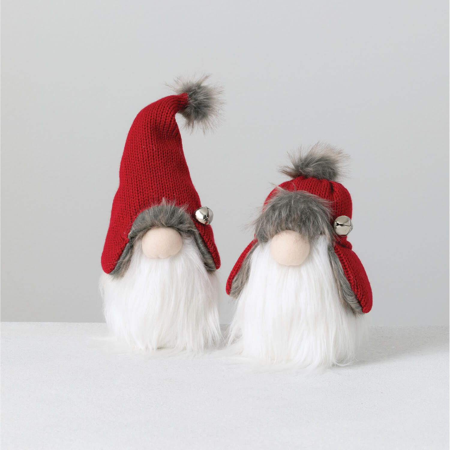 SITTING GNOMES SET OF 2