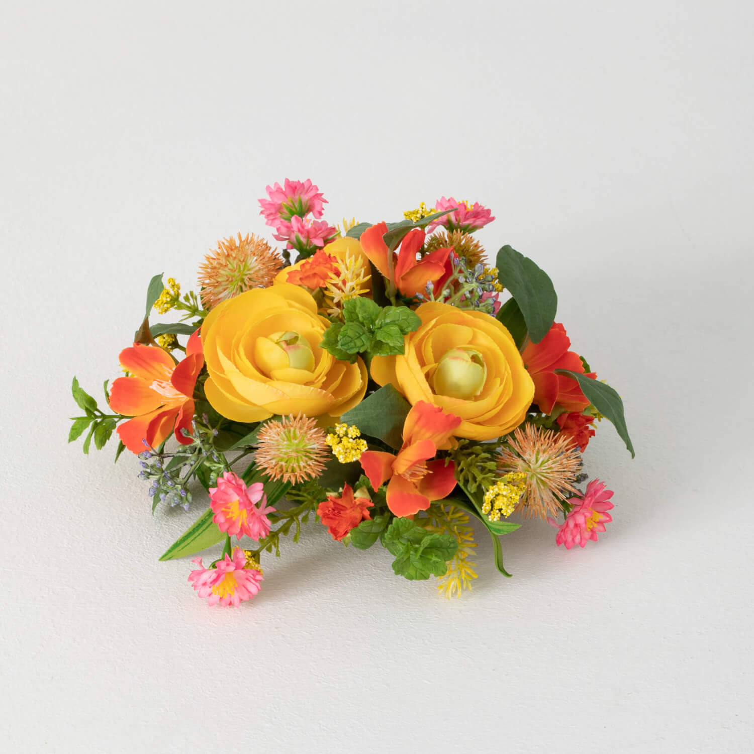 BLOOMING RANUNCULUS HALF ORB